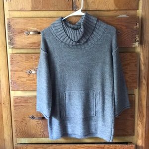 Turtle neck sweater